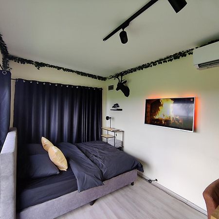 Tiny House Betuwe Apartment Tricht Bagian luar foto
